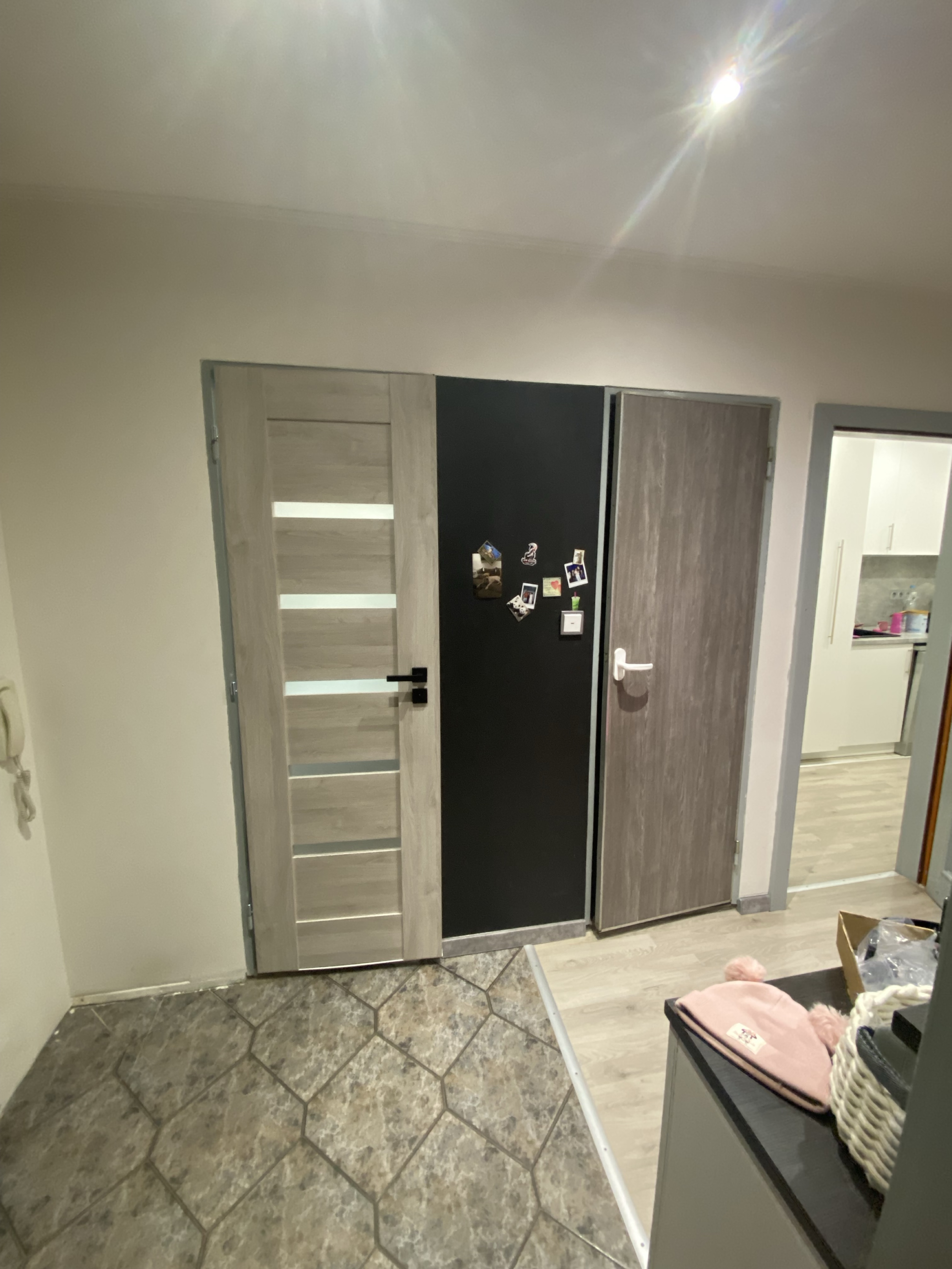 Dveře před montáží